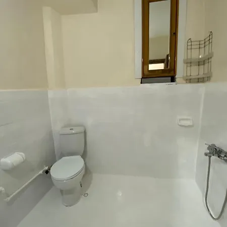 2 Bedrooms Area Located 2 Floor Appartement Istambul
