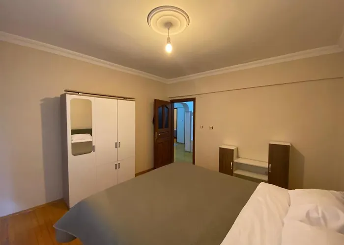 2 Bedrooms Area Located 2 Floor Daire İstanbul